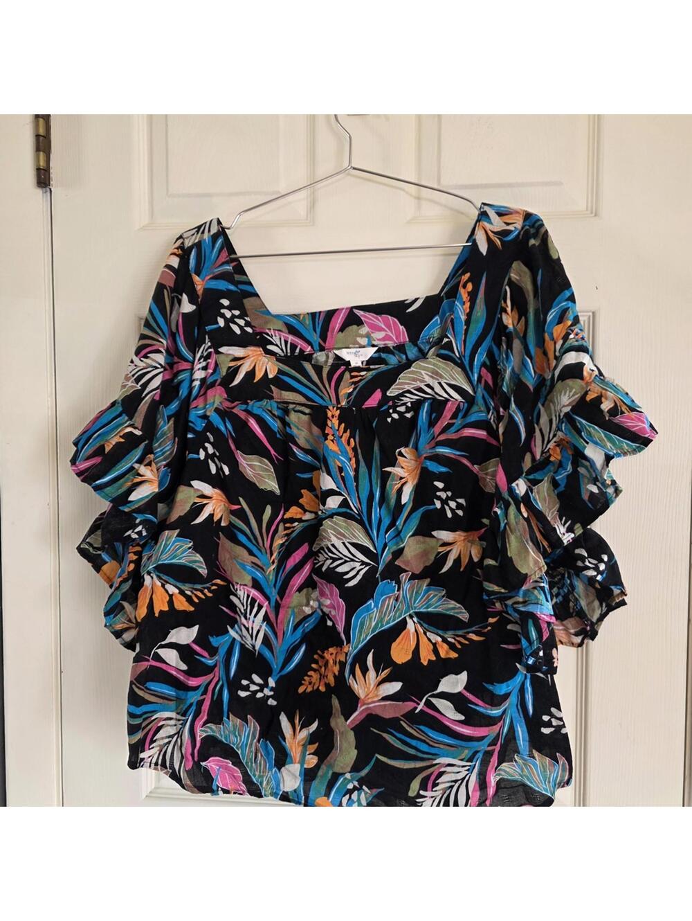 Terra & Sky Black Tropical Floral Ruffle Sleeve Blouse